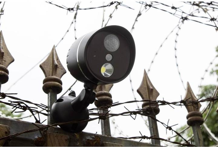 Actual product image Technaxx Surveillance camera HD outdoor camera with LED lamp TX 106 (1280 x 720 pixels)