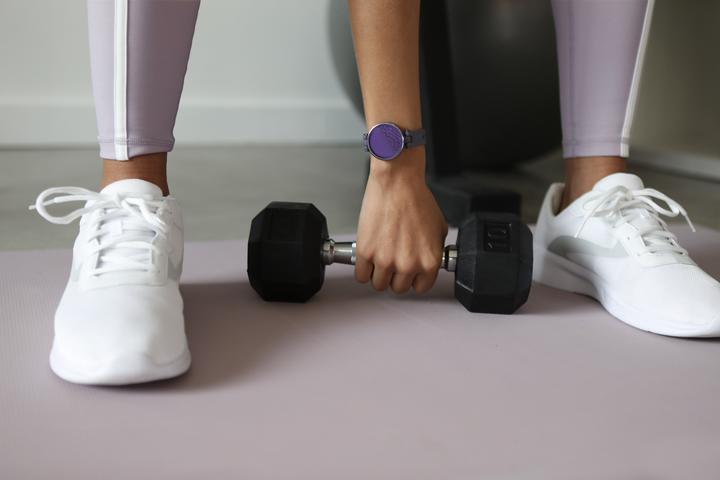 Produktbild Garmin Lily Sport (34.50 mm)