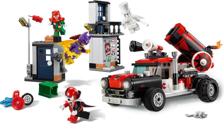 Actual product image LEGO Batman Movie Harley Quinn Cannonball Attack (70921, LEGO DC)