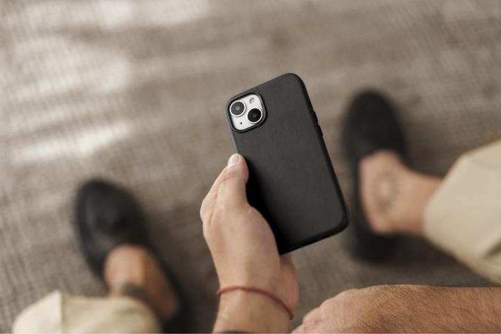 Produktbild Woodcessories Bio Leather Case (Apple iPhone 15)