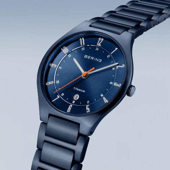 Immagine prodotto Bering Titanium (Orologio sportivo, 39 mm)