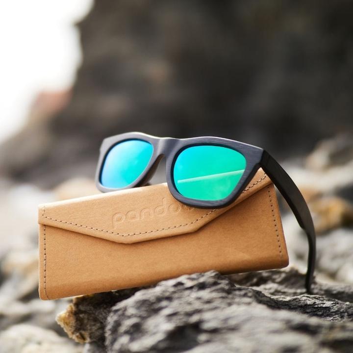 Actual product image Pandoo Sonnenbrille Hell Türkis