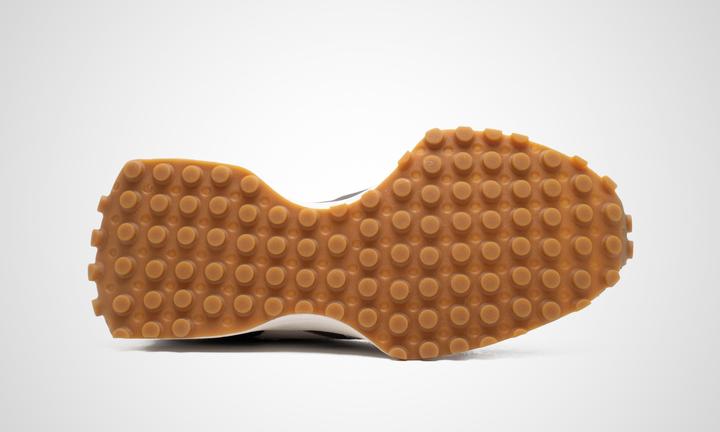 Image du produit New Balance 327 (38)