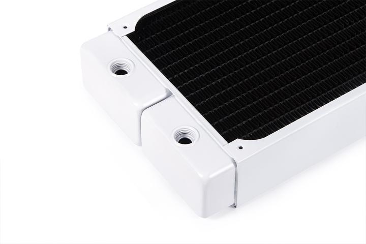 Produktbild Alphacool NexXxoS XT45 Full Copper Radiator V.2 (140 mm)