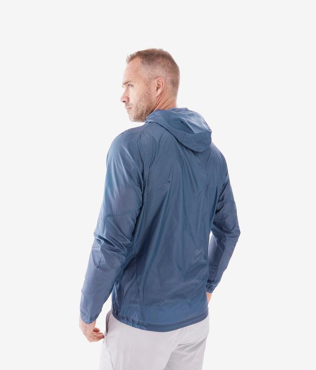 Immagine prodotto Quechua Giacca da trekking da uomo antivento leggera - MH900 blu (M)