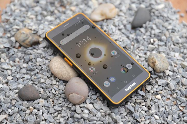 Produktbild Rug Gear RG650 (16 GB, Black, 5.50", Hybrid Dual SIM, 8 Mpx, 4G)