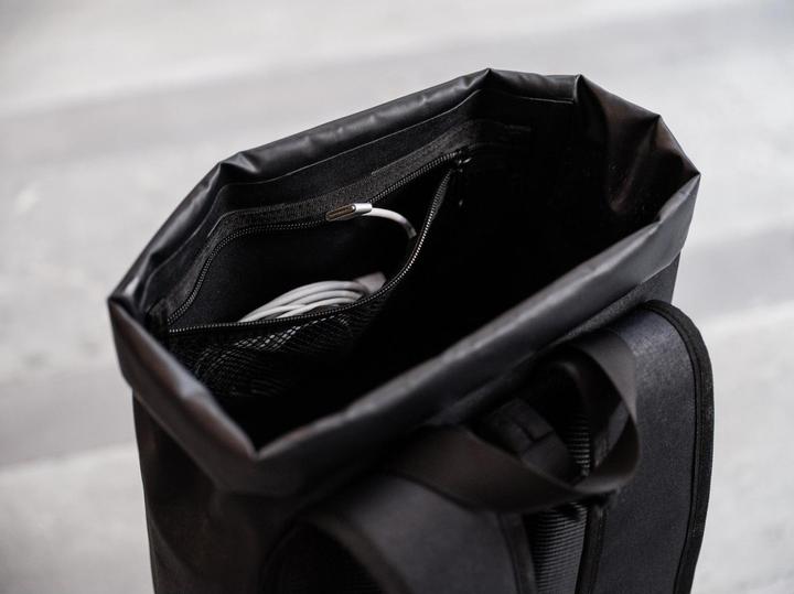 Actual product image Wili Wili Tree Roll Top Light Backpack 20L (20 l)