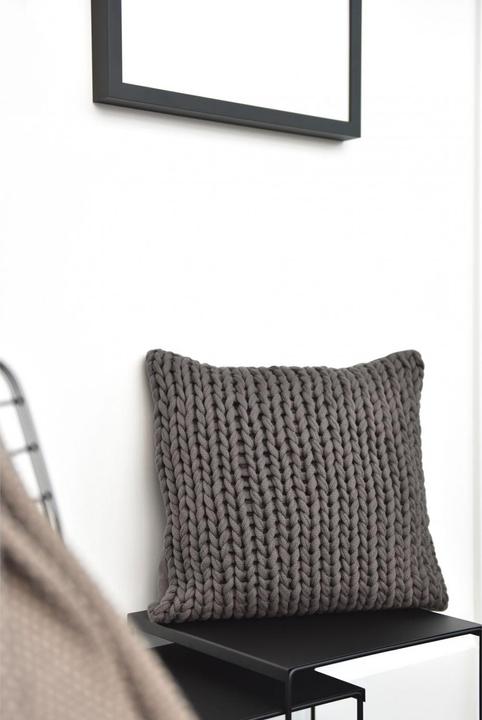 Actual product image Nielsen Marlin (50 x 50 cm)