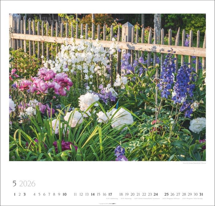 Actual product image Bauerngärten Kalender 2026 (48 x 46 cm, English, German)