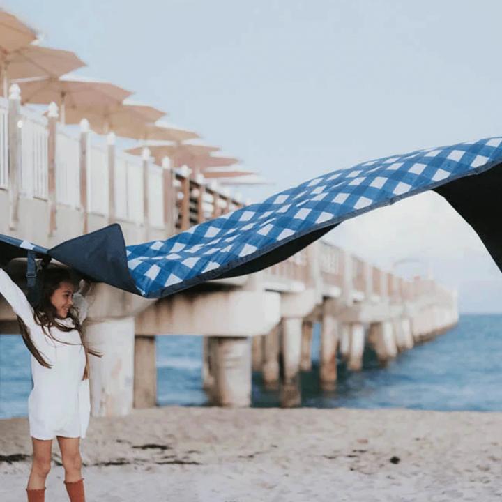 Produktbild little unicorn Outdoor Blanket Extra Big - Navy Plaid