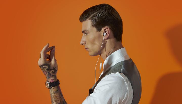 Immagine prodotto Philips Basso+ (Senza fili)