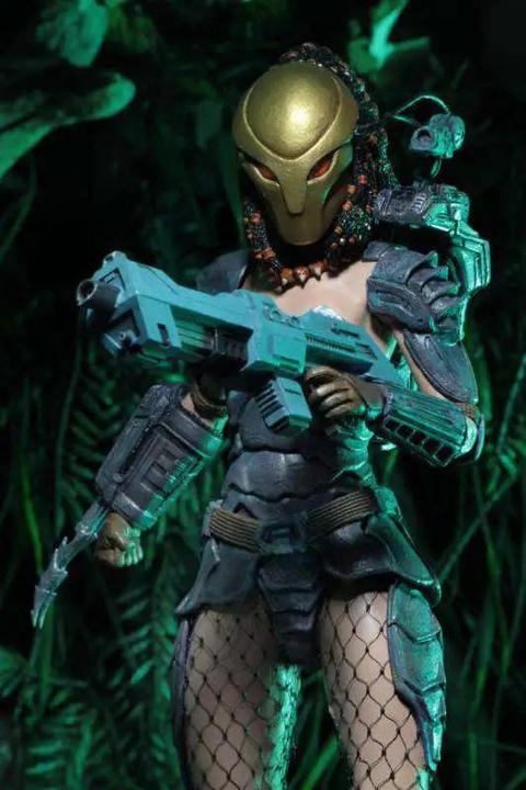 Immagine prodotto Bandai NECA Predator Series 18 Machiko Noguchi Action Figure (Ultimate Body)