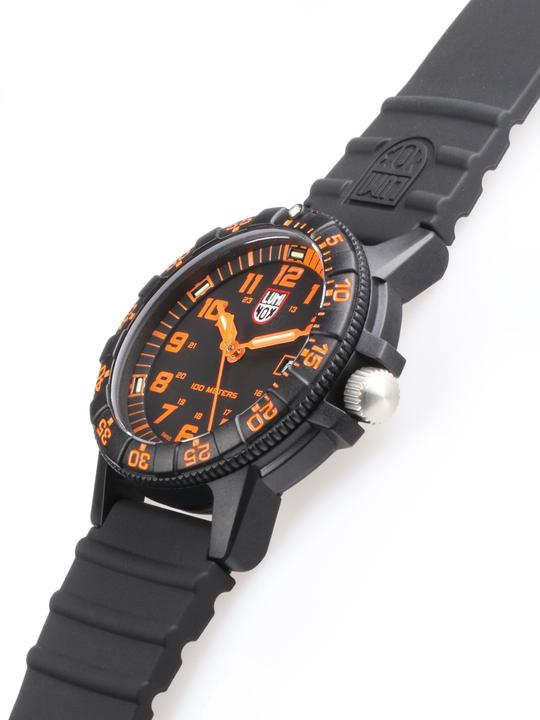 Produktbild Luminox Leatherback Sea Turtle Giant 0320 Series (Analoguhr, Swiss Made, 44 mm)