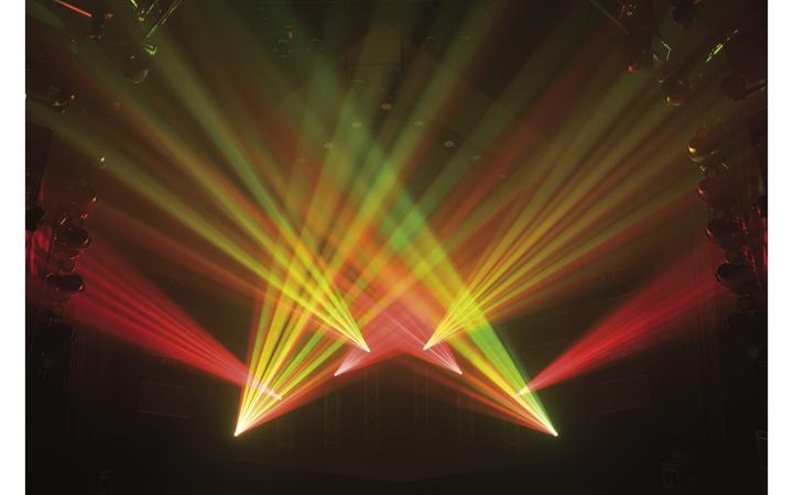 Produktbild Showtec Phantom 130 Spot (Moving Bar)