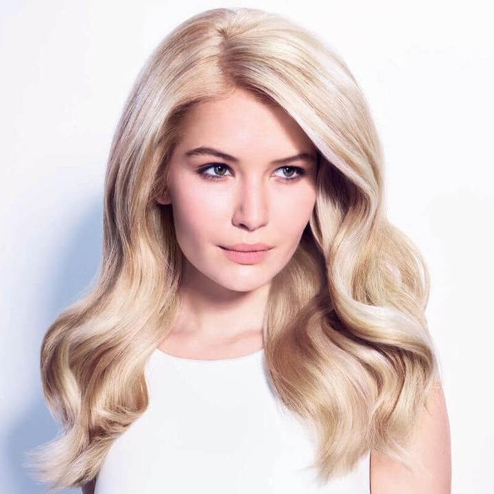Immagine prodotto Schwarzkopf Professional Blondme Bond Enforcing Blonde Lifting Ash (L-Ash)