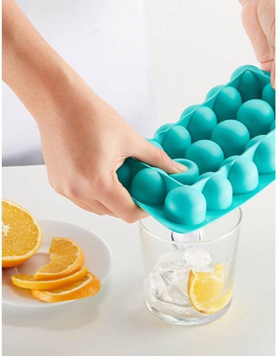 Actual product image Lékué Ice cube tray