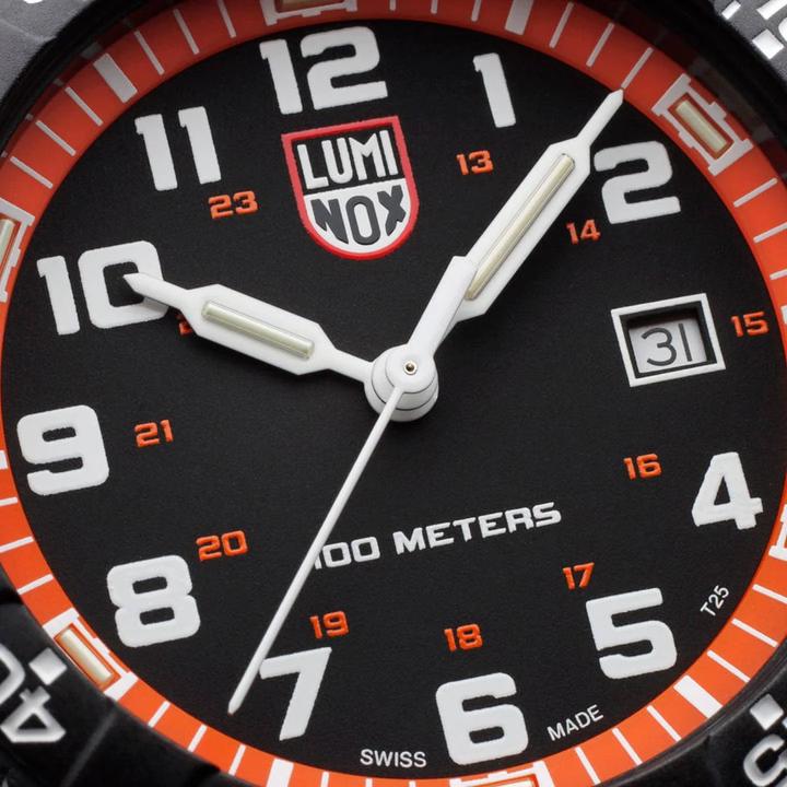 Actual product image Luminox Leatherback Sea Turtle Giant 0320 Series (Analogue wristwatch, 44 mm)