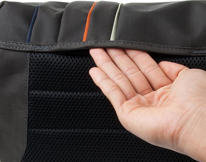 Actual product image Crumpler Jackpack 4000 grey-black (Camera shoulder bag)