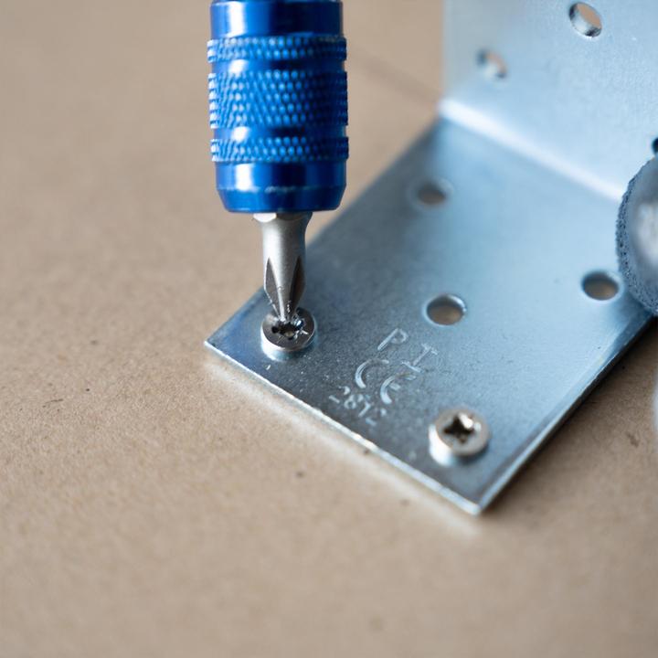 Actual product image Helpmate Universal screws (200 Screws per piece)