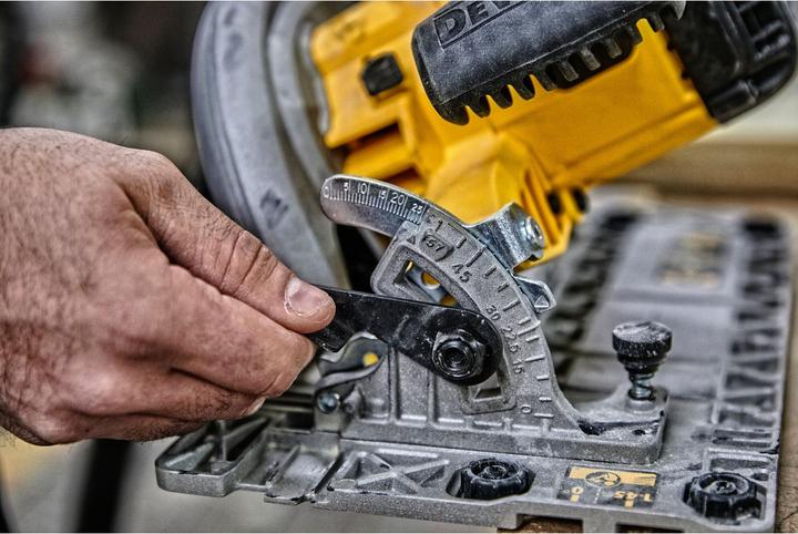 Produktbild DeWalt Handkreissäge