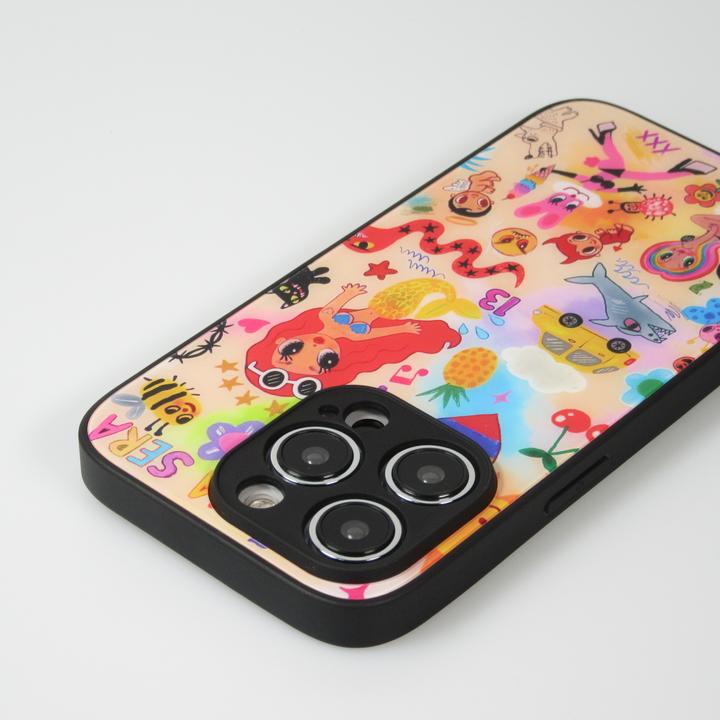 Produktbild PhoneLook Hülle Karol G Hot cartoons mit brillanter Oberfläche mit schwarzen Silikon Rändern (Apple iPhone 14 Pro)