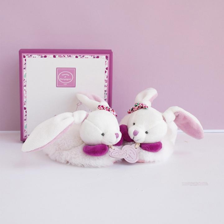Produktbild Doudou et Compagnie Kirsche Hase Füsslinge mit Rassel 6-12M