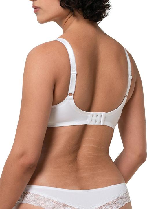 Actual product image Triumph Amourette Charm underwired bra (70 F, pack of 2)