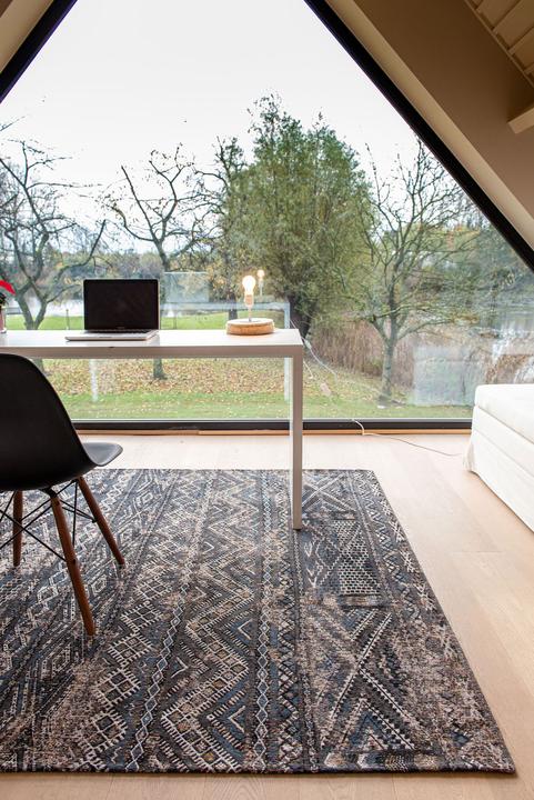 Actual product image Louis de Poortere Antiquarian Kilim (280 x 390 cm)