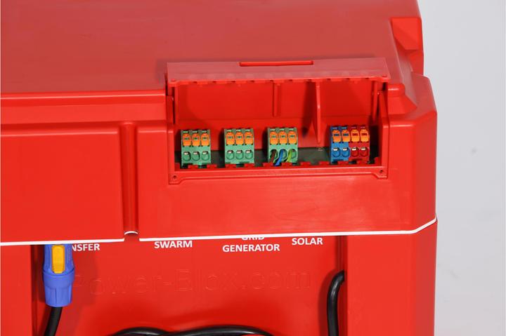 Image du produit Powerbox Systems Power Station PBX-200 LI 1200 Wh avec module solaire inclus (1200 Wh, 27 kg)