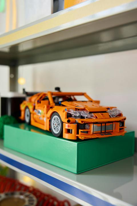 Actual product image LEGO Fast and Furious Toyota Supra MK4 (42204, LEGO Technic)