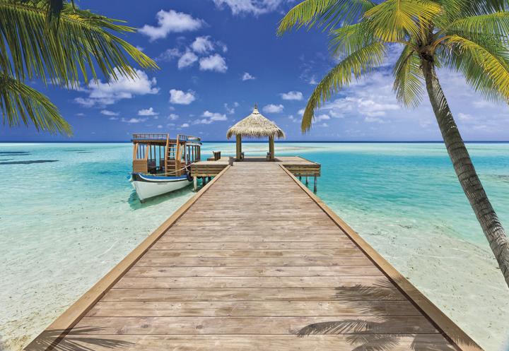 Komar Beach Resort (368 x 254 cm)