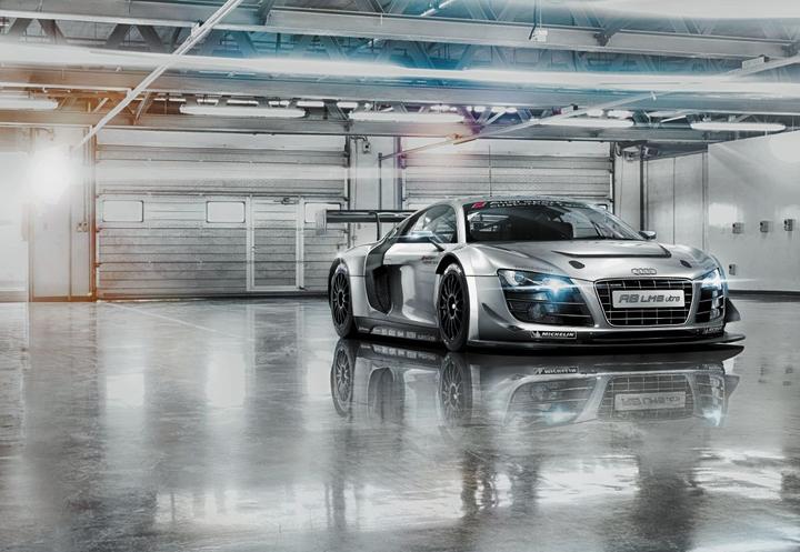Immagine prodotto Komar Audi R8 Le Mans (368 x 254 cm)