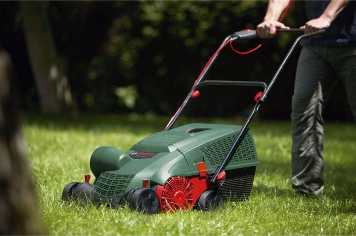 Actual product image Bosch Home & Garden UniversalRake 900