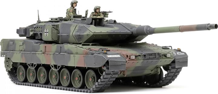 Actual product image Tamiya Leopard 2 A7V