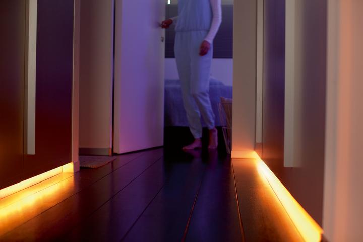 Produktbild Philips Hue Lightstrips BT Erweiterung (RGBW, 100 cm, Indoor)