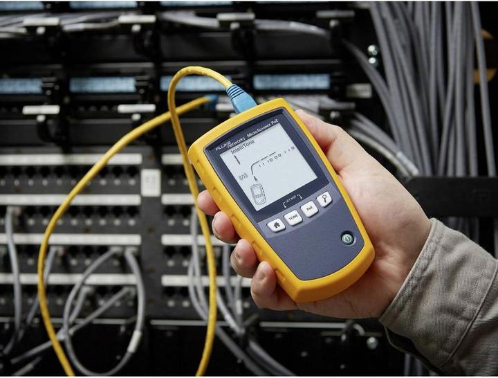 Actual product image Fluke The PoE tester MicroScanner developed for the cabling technician