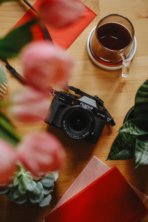 Actual product image Fujifilm X-T50 Kit (16 - 50 mm, 40.20 Mpx, APS-C / DX)