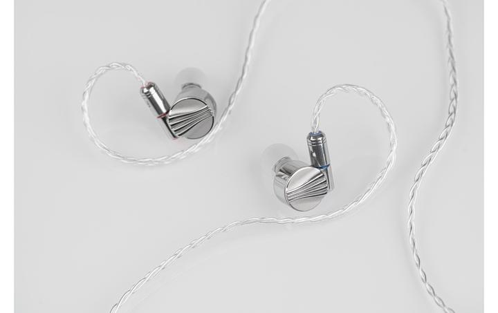Actual product image FiiO FD5 (ANC, Cable)