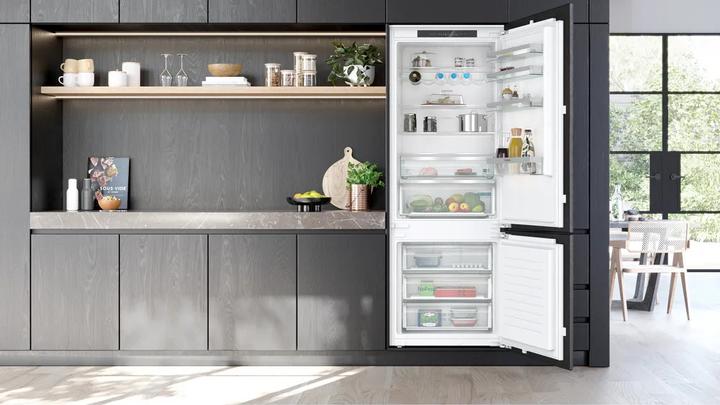 Produktbild Siemens iQ500, Einbau-Backofen mit Dampfunterstützung, 60 x 60 cm, Edelstahl, HR578GFS7F