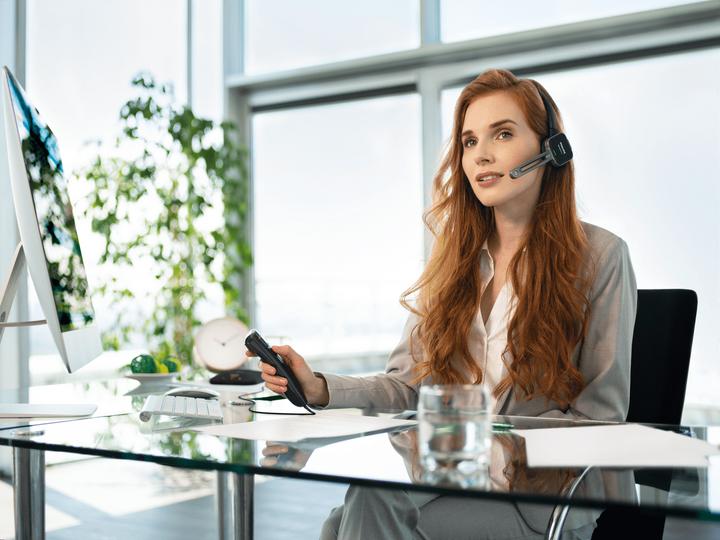 Produktbild Philips SpeechOne Diktier-Headset (drahtlos) ohne Fernbedienung (PSM6300) (8 GB)