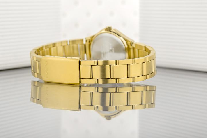 Actual product image Casio Collection (26 mm)