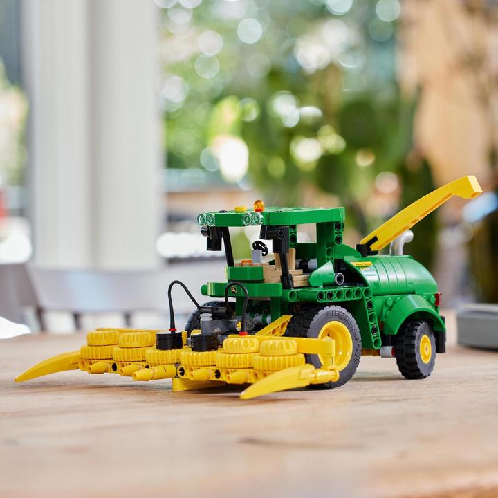 Produktbild LEGO John Deere - Forage Harvester (42168, LEGO Technic)