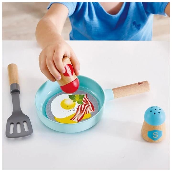 Actual product image Hape Little Chef Cook & Serving Set