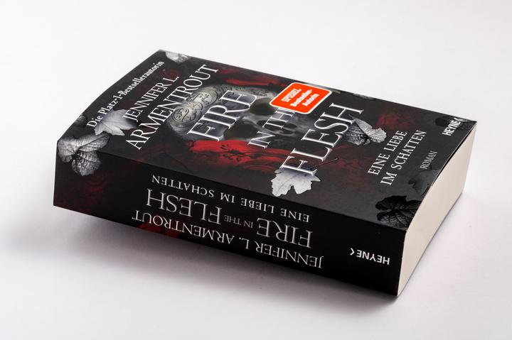 Image du produit Fire in the Flesh – Eine Liebe im Schatten (Allemand, Sonja Rebernik-Heidegger, Jennifer L. Armentrout, 2024)