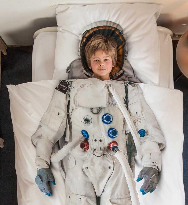Actual product image Snurk Astronaut bed linen 135 x200