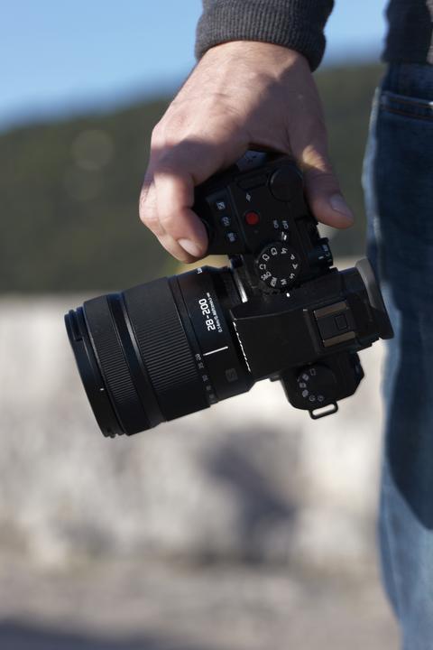 Produktbild Panasonic Lumix S 28-200mm f/4- 7.1 Macro (L-Mount, Vollformat)