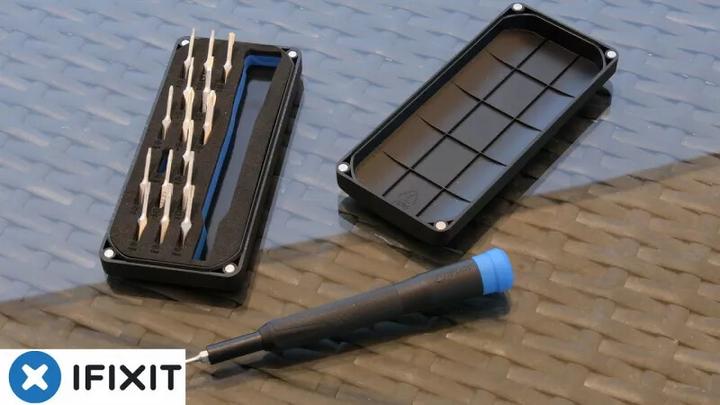 Actual product image iFixit Minnow Werkzeugset (000, 0, P5 Y000, TR8, PZ1 1x, Y0, TR10 P2, T5 TR6, T4, 2.5 mm T3)