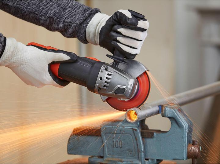 Actual product image Black & Decker BlackDecker Angle Grinder 900W (115 mm)