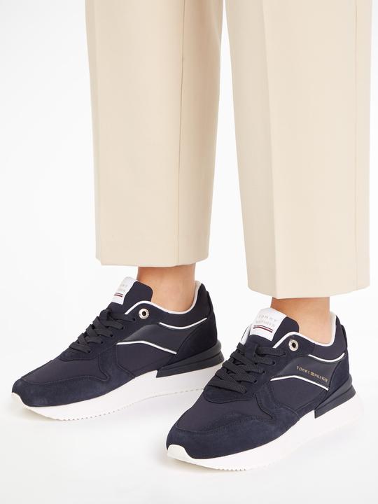 Actual product image Tommy Hilfiger Ladies Runner Sneaker Elevated Feminine Runner Sports Shoes, Blue (Space Blue), 38 EU (38)