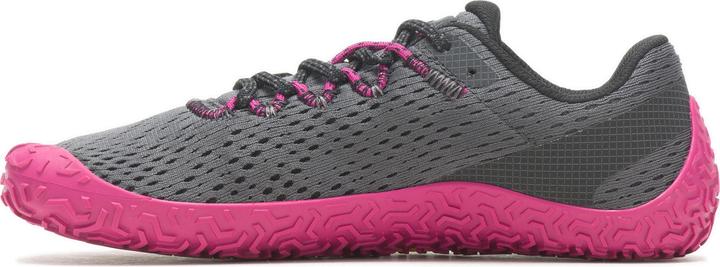 Fuchsia, Granits
